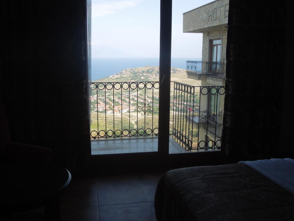Masi Hotel İmroz Chambre photo
