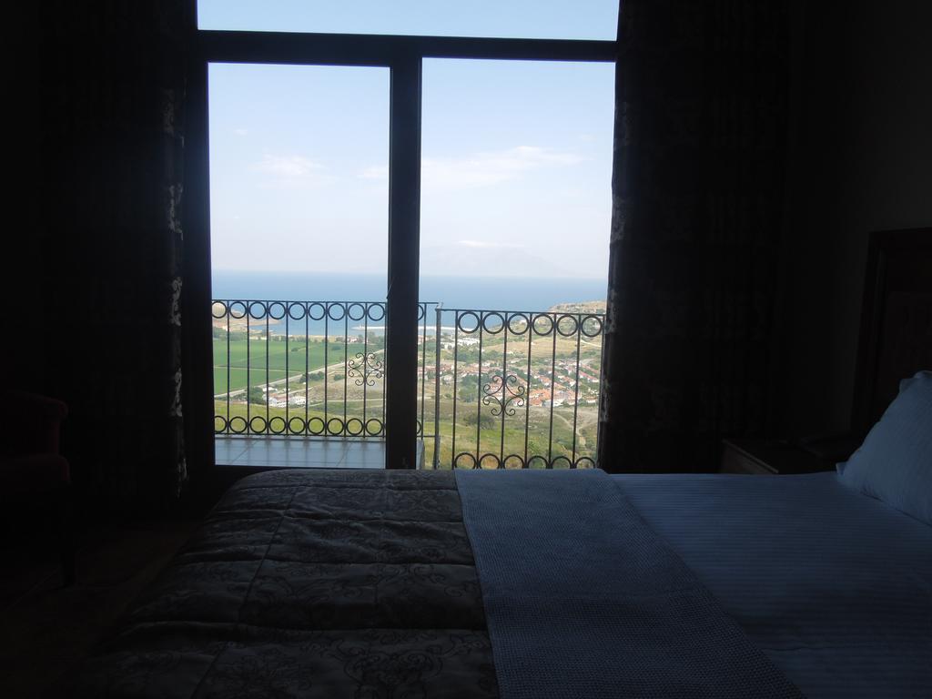 Masi Hotel İmroz Chambre photo