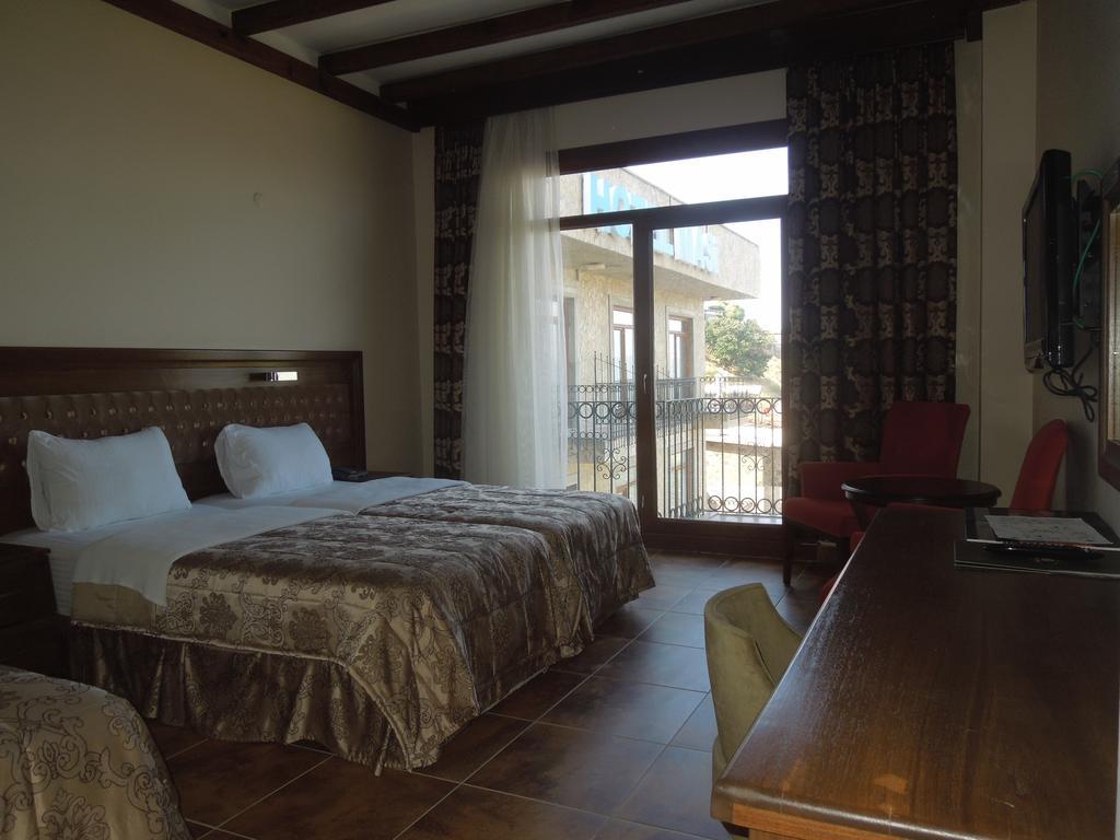 Masi Hotel İmroz Chambre photo